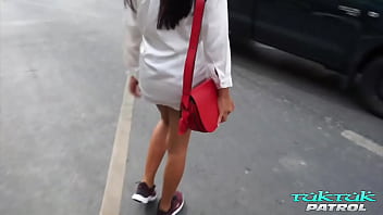 หนังxไทย สาวไทยขายหีให้ฝรั่ง ดูดหีสุดเอ็กซ์และเซ็กซี่มากๆ